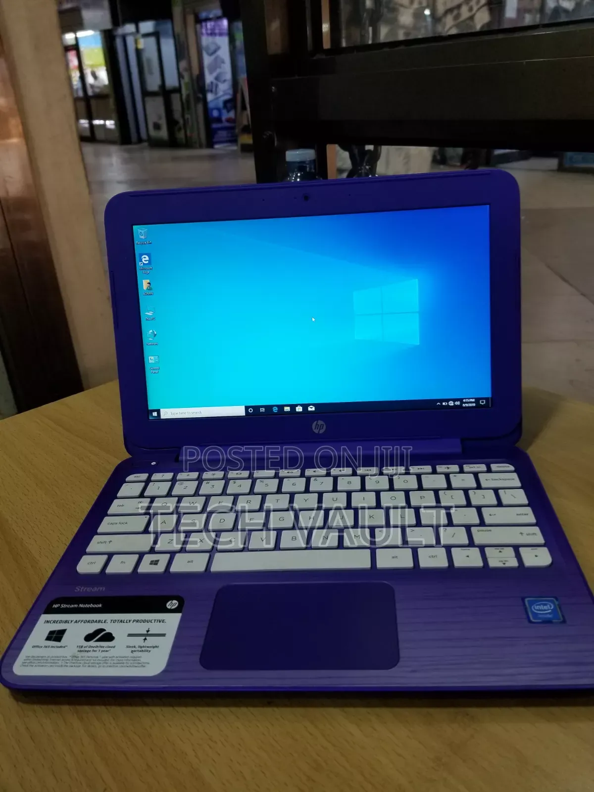 New Laptop HP Stream Laptop 2GB Intel Celeron SSD 128GB