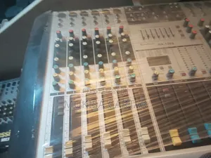 Mixer Console Professional