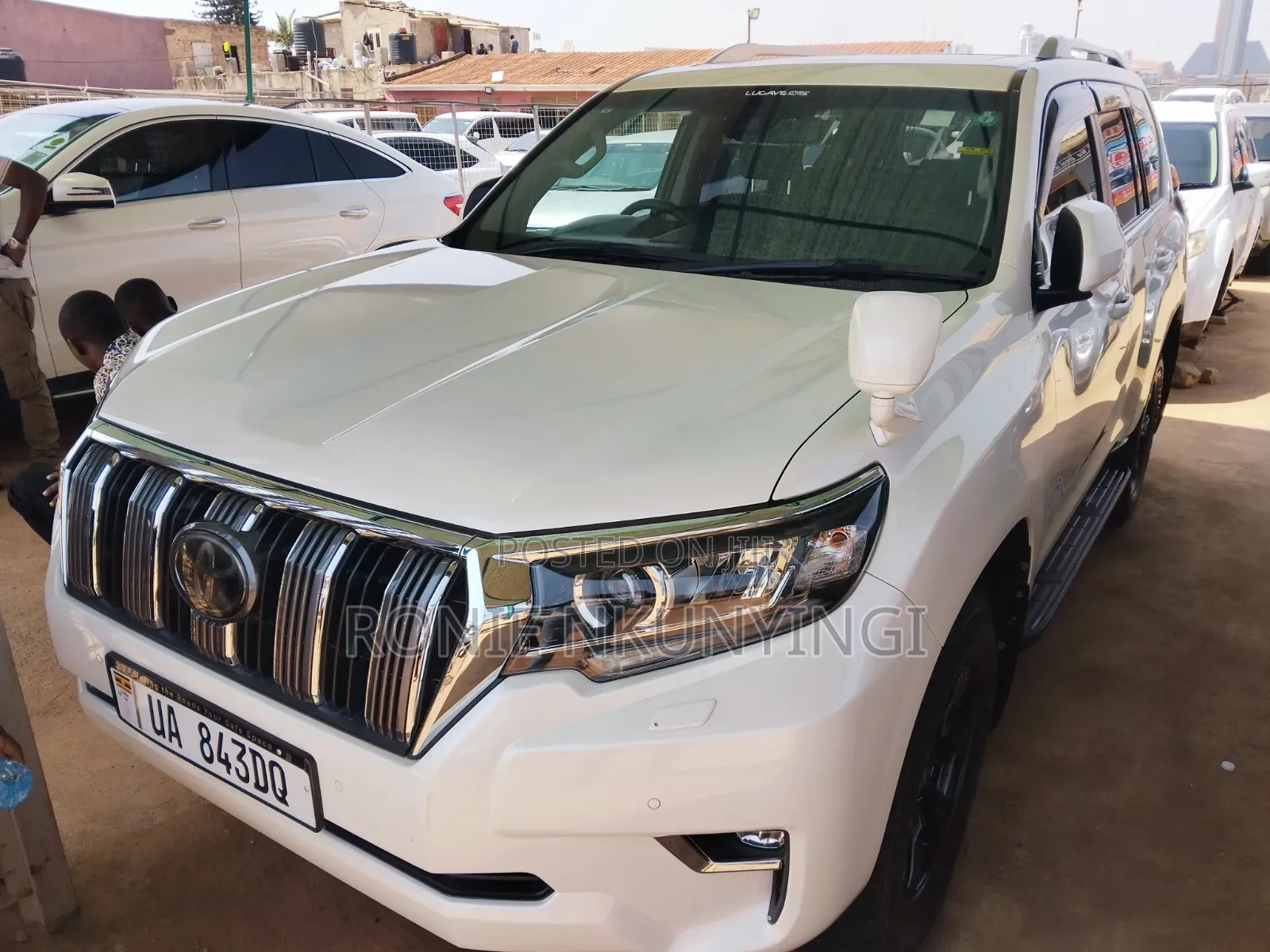Toyota Land Cruiser Prado 2017 White