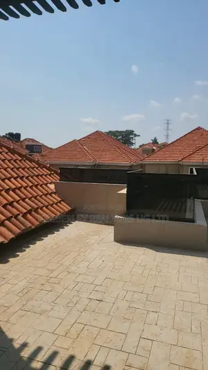 6bdrm Mansion in Kira for sale