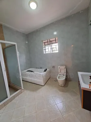 5bdrm House in House For Sale, Central Division for sale