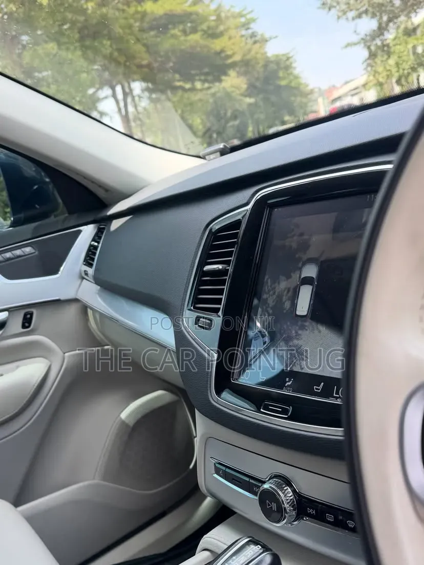 Volvo XC90 2018 Blue