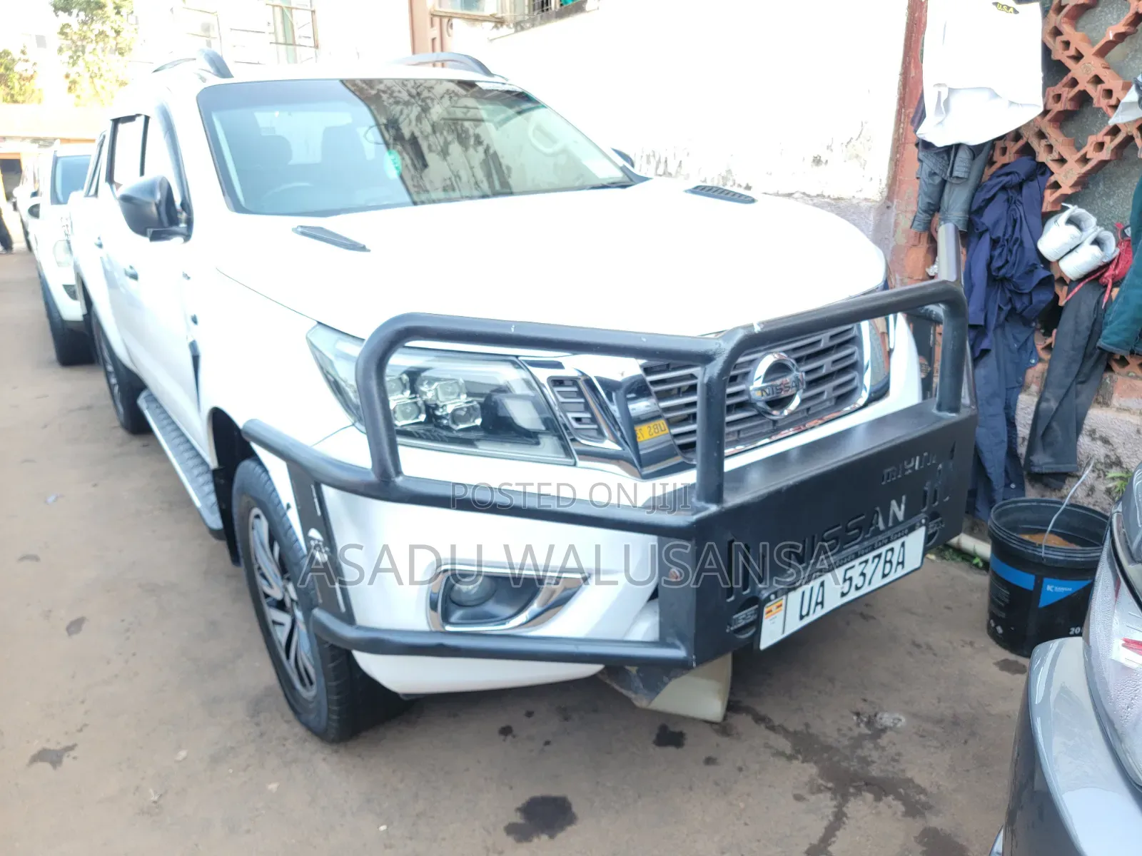Nissan Hardbody 2015 White