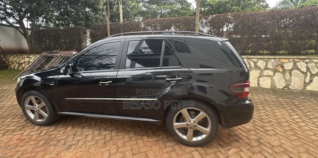 Mercedes-Benz M Class ML350 4x2 2009 Black