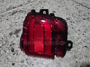 Landcruiser LC200 and Lexus 570 Rear Bumper Reflector With LED