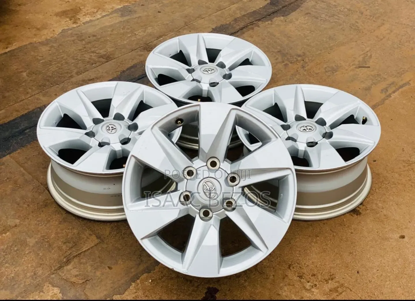 Land Cruiser TX and Hilux Size 17