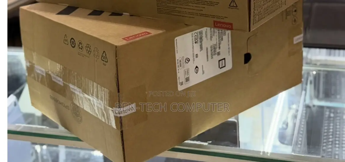 New Lenovo ThinkCentre Neo 50T 8GB Intel Core i7 SSD 512GB