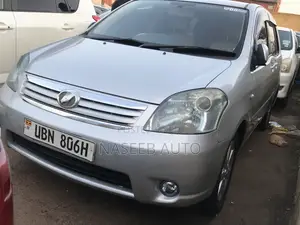 Toyota Raum 2007 Silver