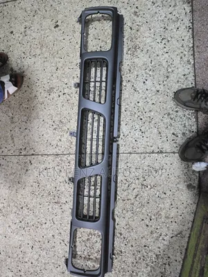 Nissan Sahara Front Bumper Grill ( Short)