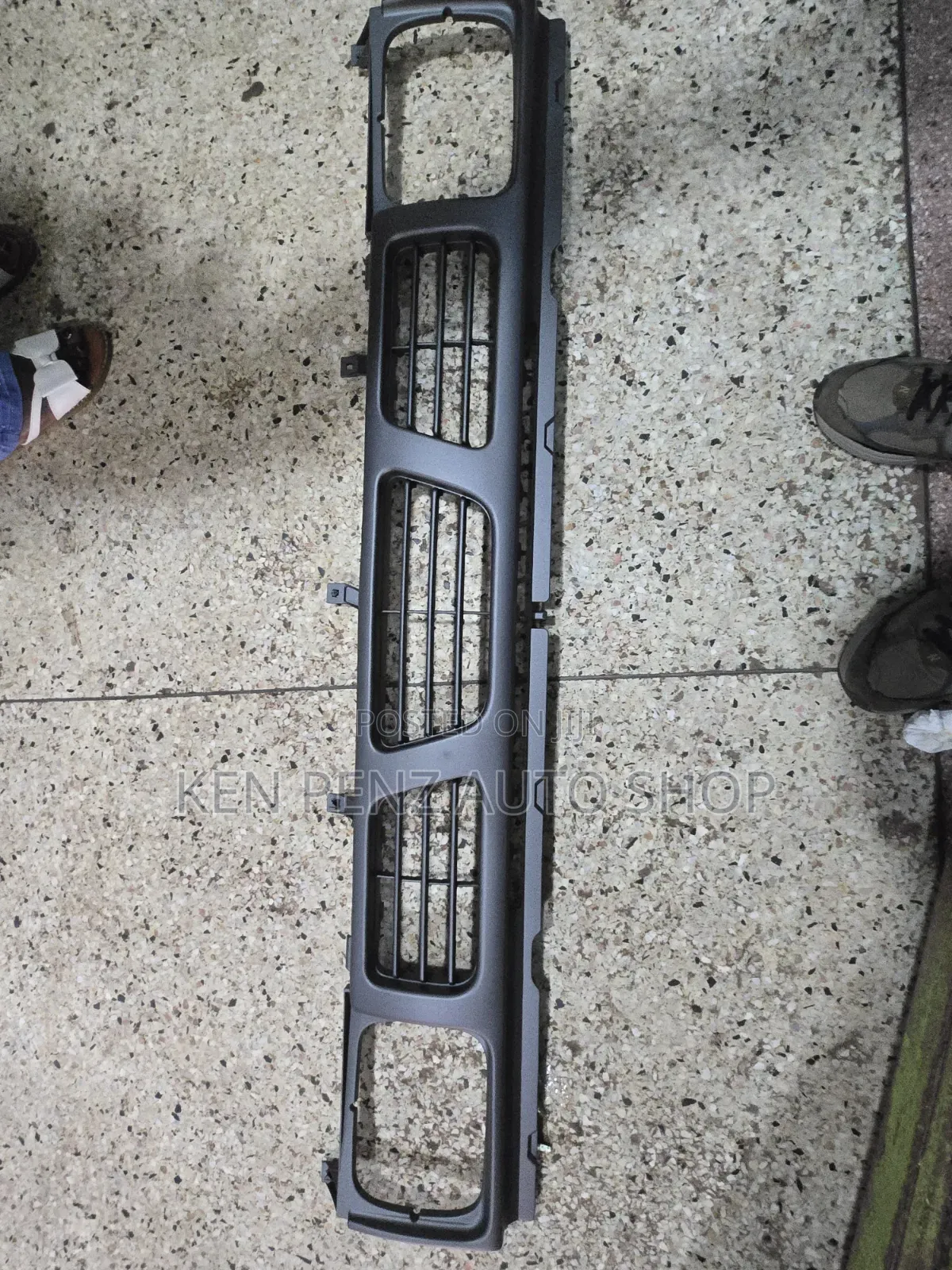 Nissan Sahara Front Bumper Grill ( Short)