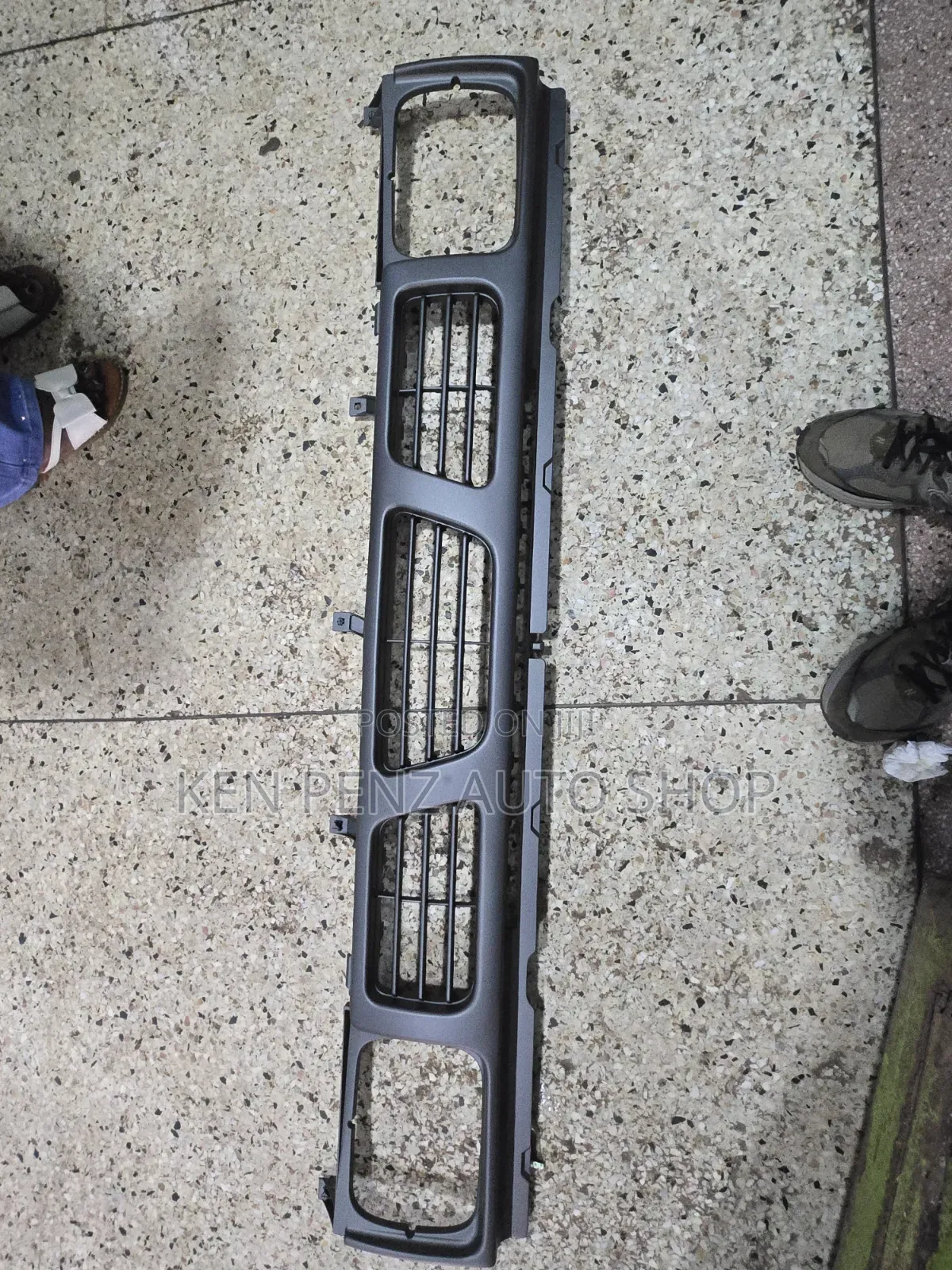 Nissan Sahara Front Bumper Grill ( Short)