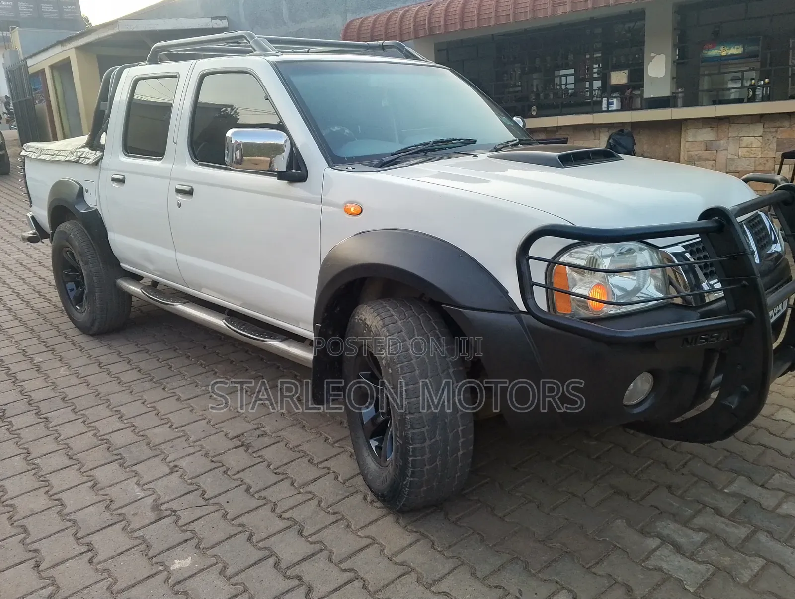 Nissan Hardbody 2019 White