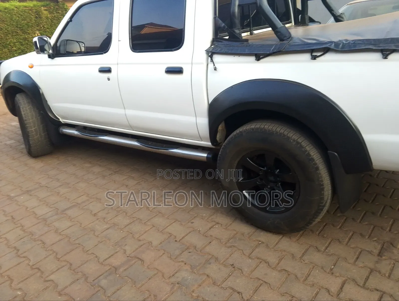 Nissan Hardbody 2019 White