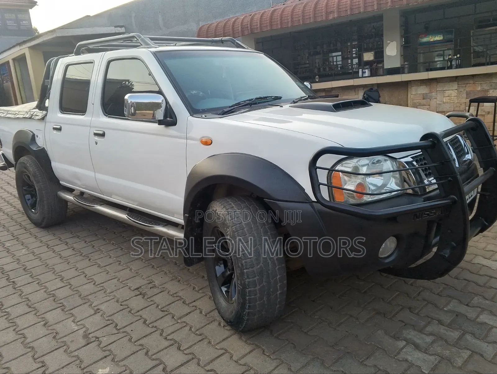 Nissan Hardbody 2019 White