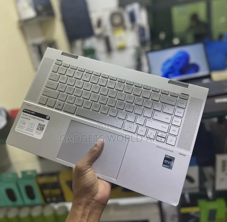 New Laptop HP Envy 15t 8GB Intel Core i5 SSD 512GB