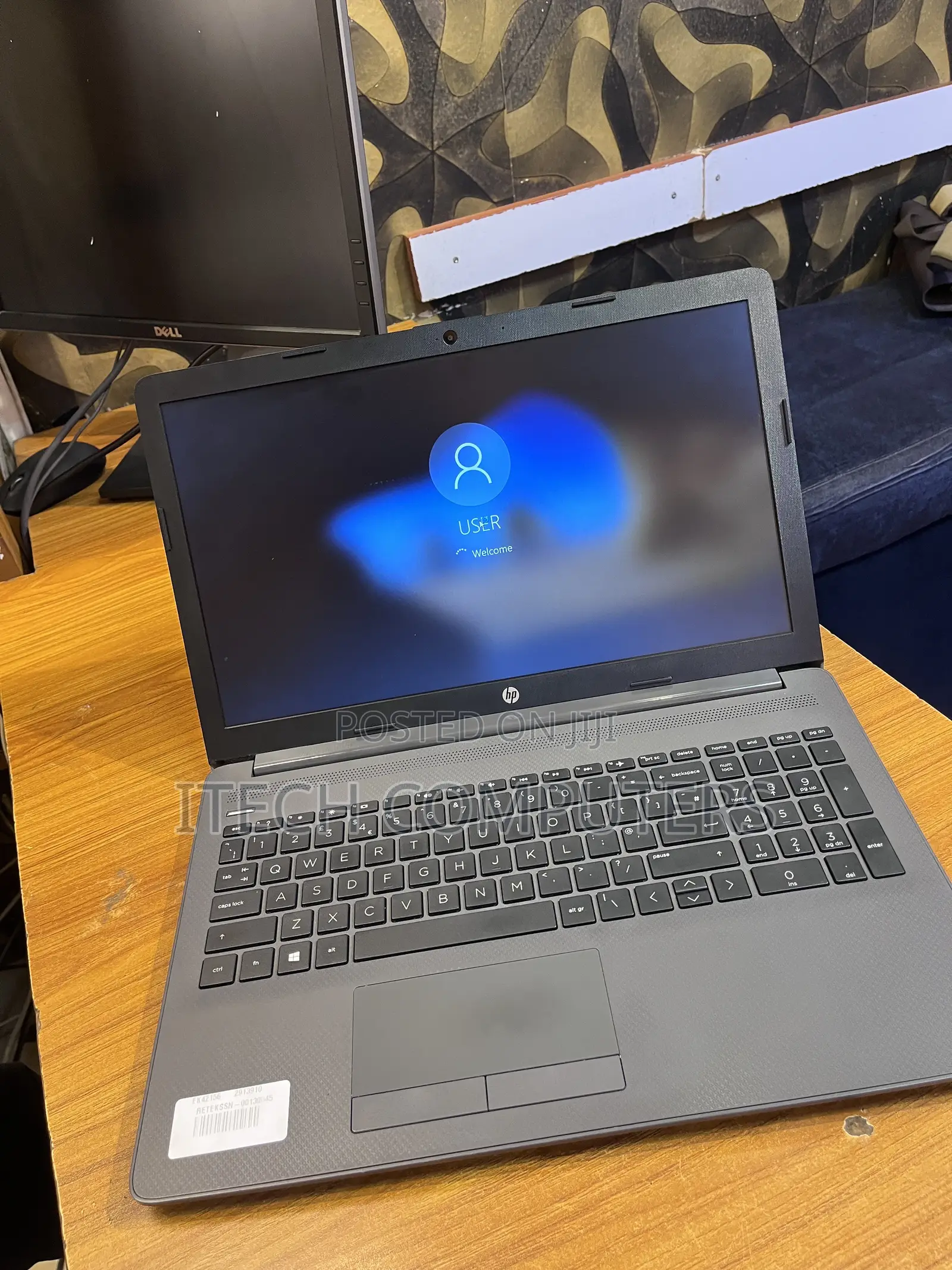 Laptop HP 255 G8 8GB AMD Ryzen 5 SSD 256GB