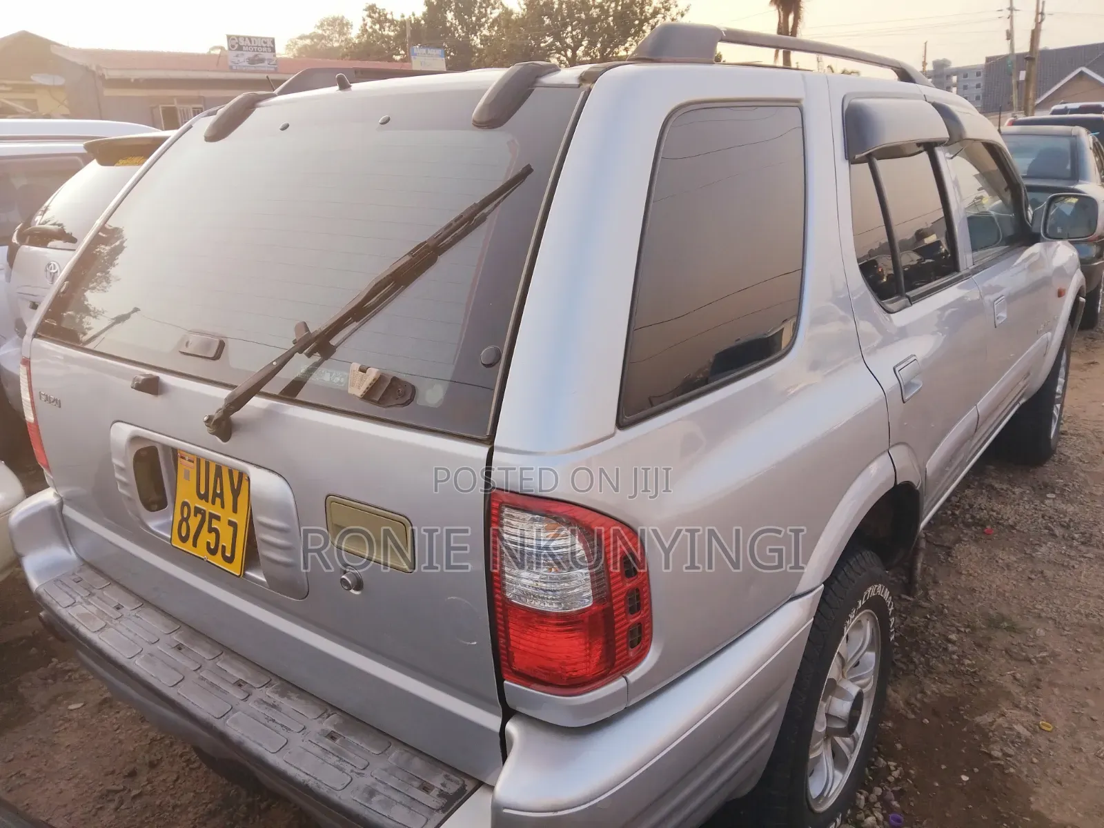 Isuzu Trooper 2002 Silver