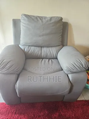 Uk Used HOMCOM Grey Faux Leather Recliner