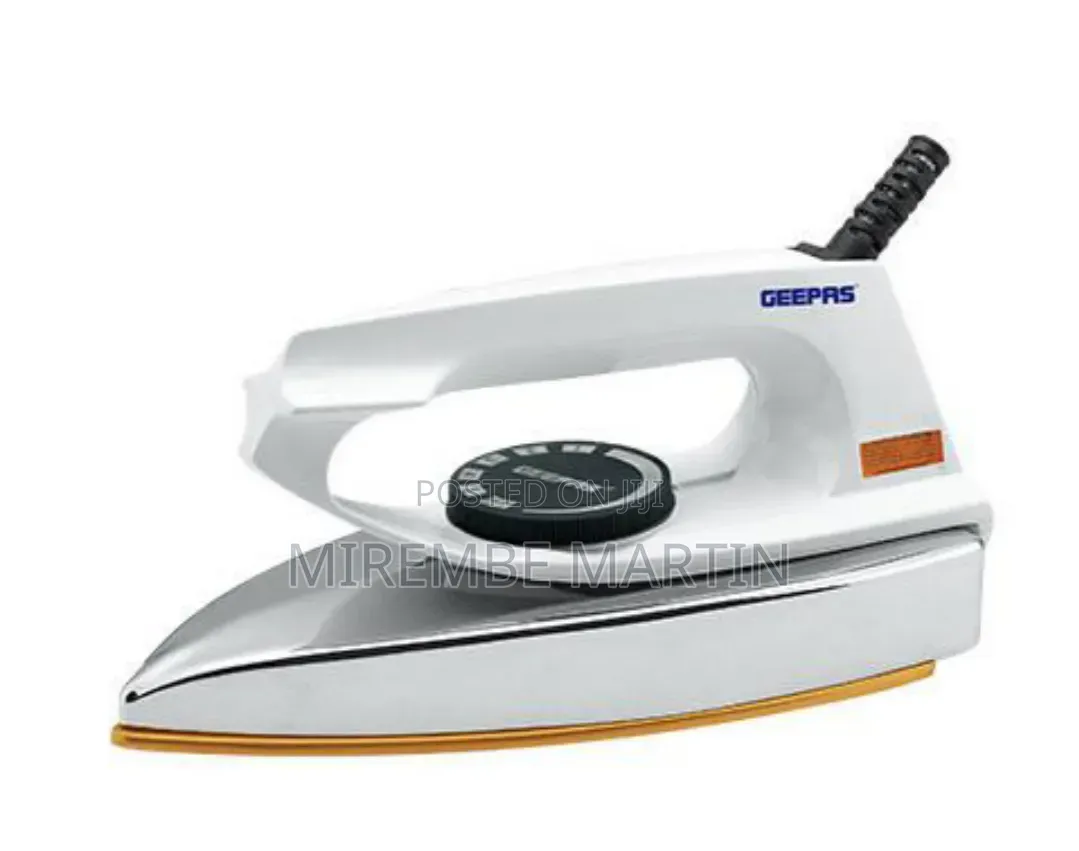Geepas GDI7729 1200W Automatic Dry Iron 