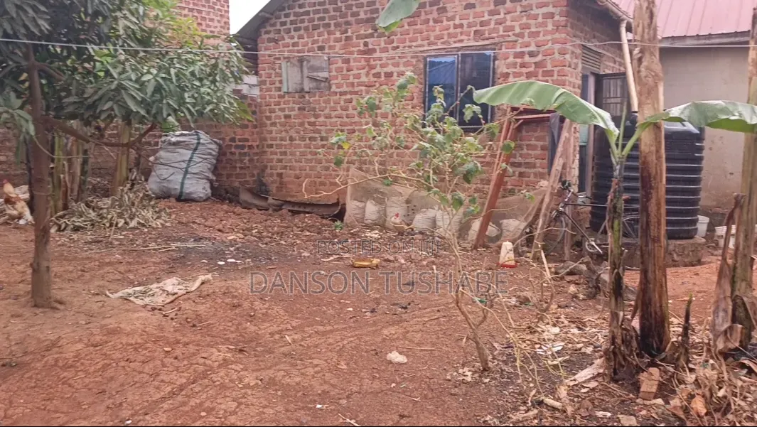 Plot for Sale 27X40 14M