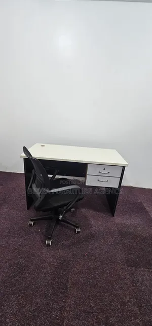 Simple Mesh Office Chair and Table