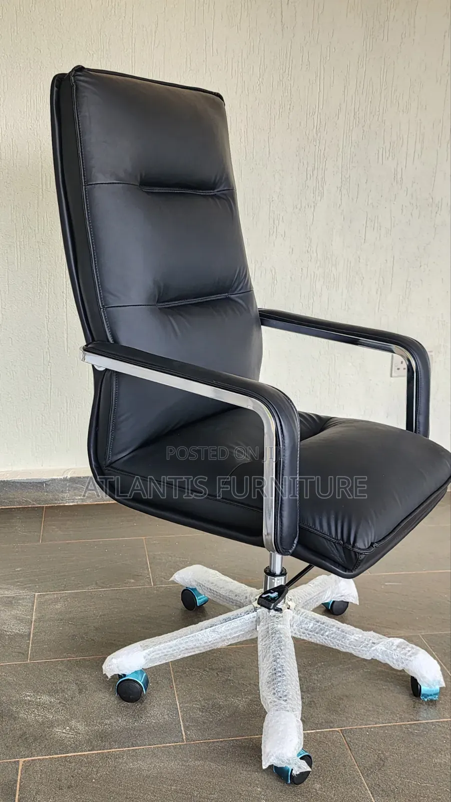 Executive Black and Stainless Steel Arms Chair