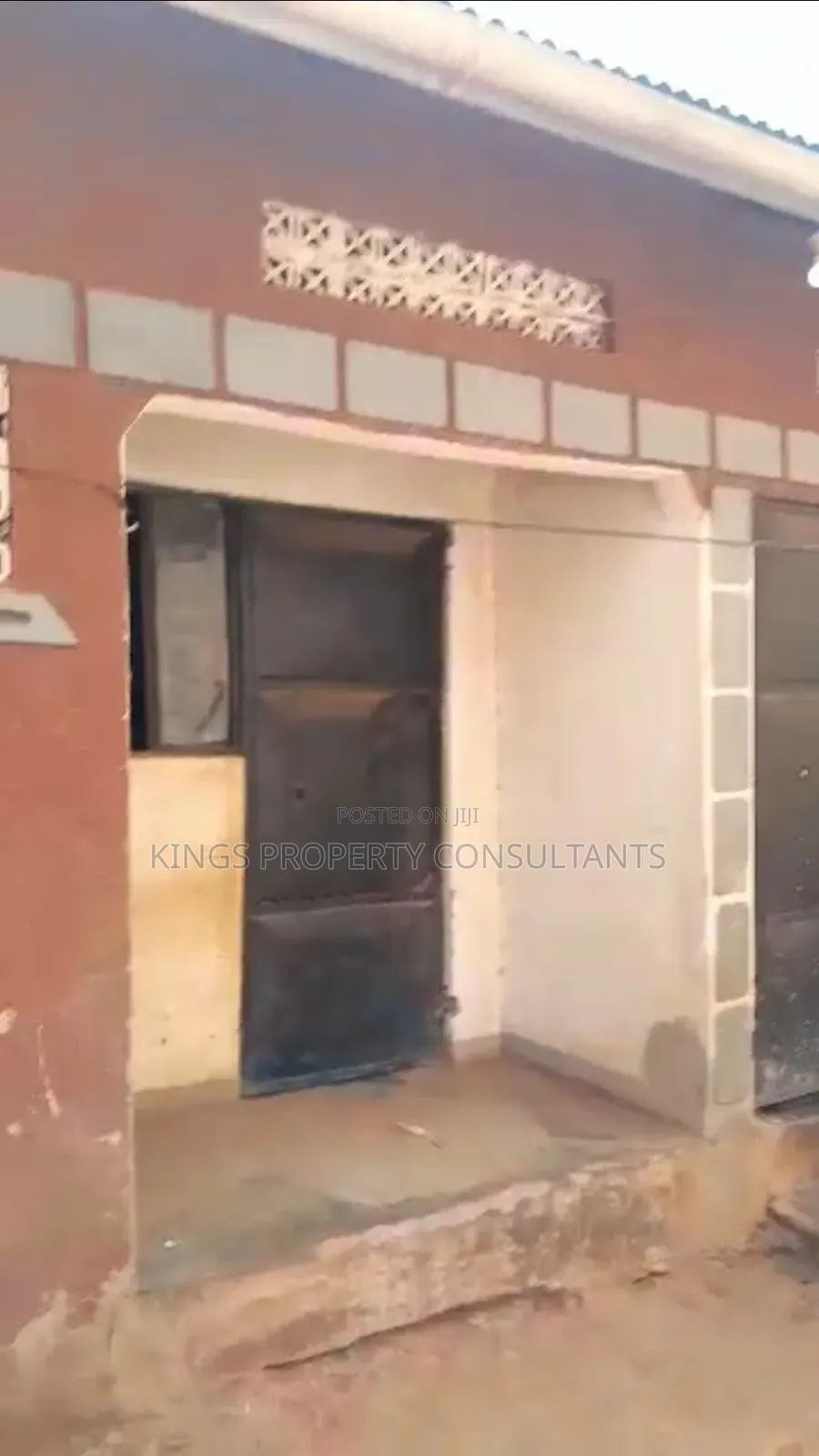 Furnished 4bdrm Room & Parlour in Kyebando Estate, Nabweru for sale