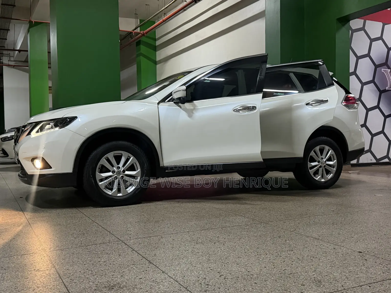 Nissan X-Trail 2.0 Petrol AWD 2015 White