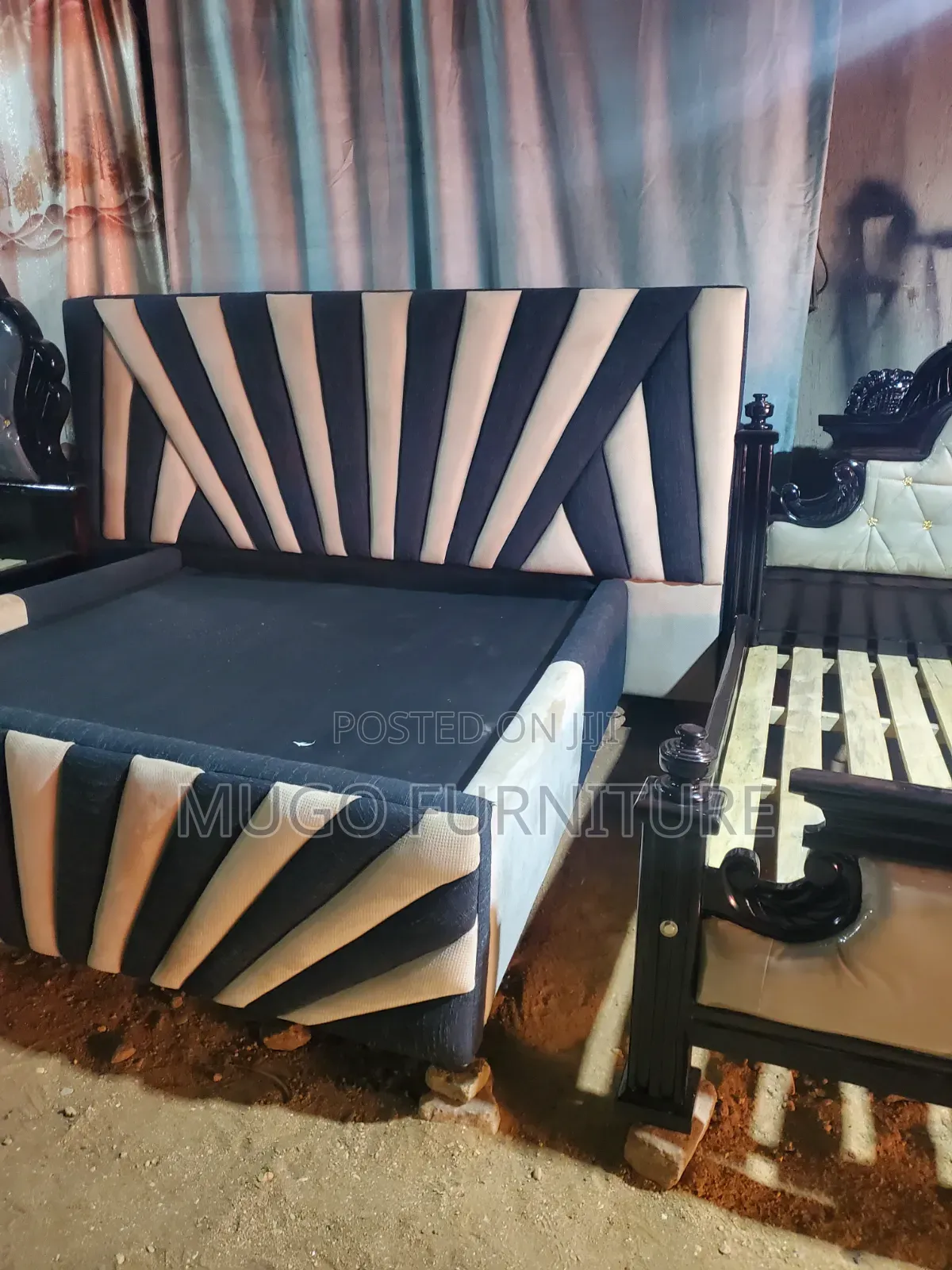 King's Size High Headboard Cloth Bed