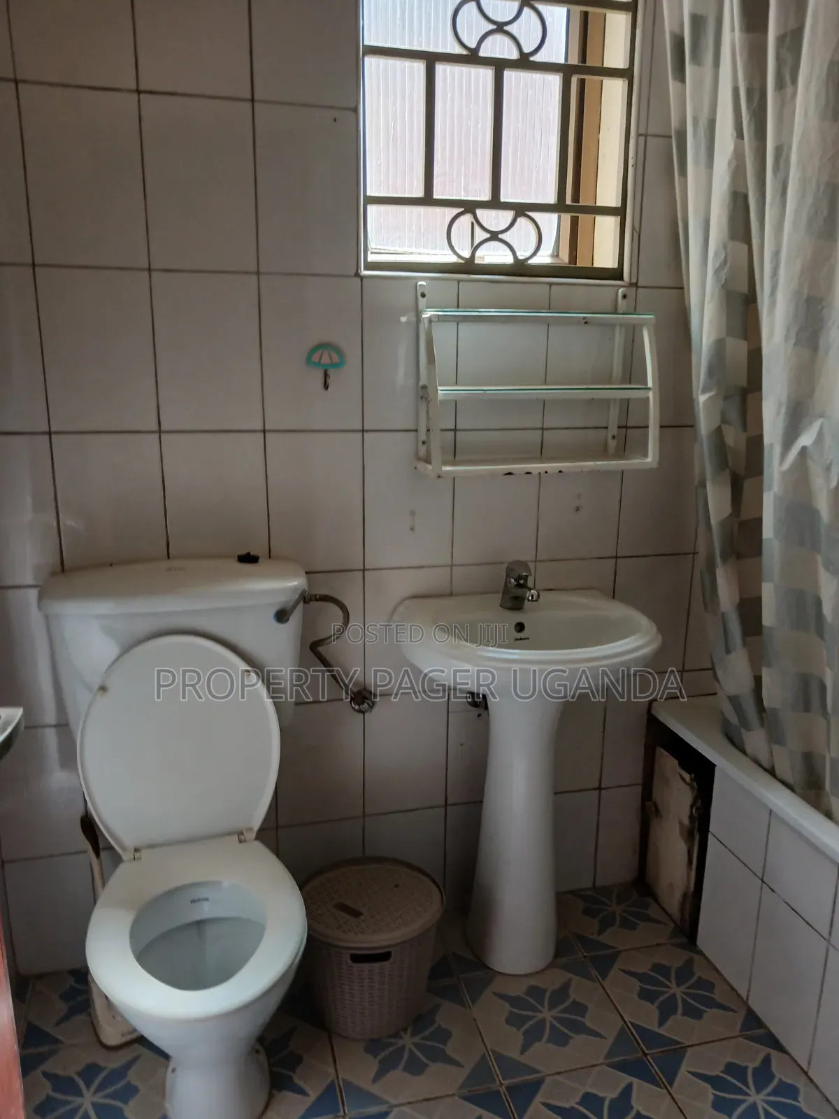 3bdrm Apartment in Kyambogo, Nakawa for rent