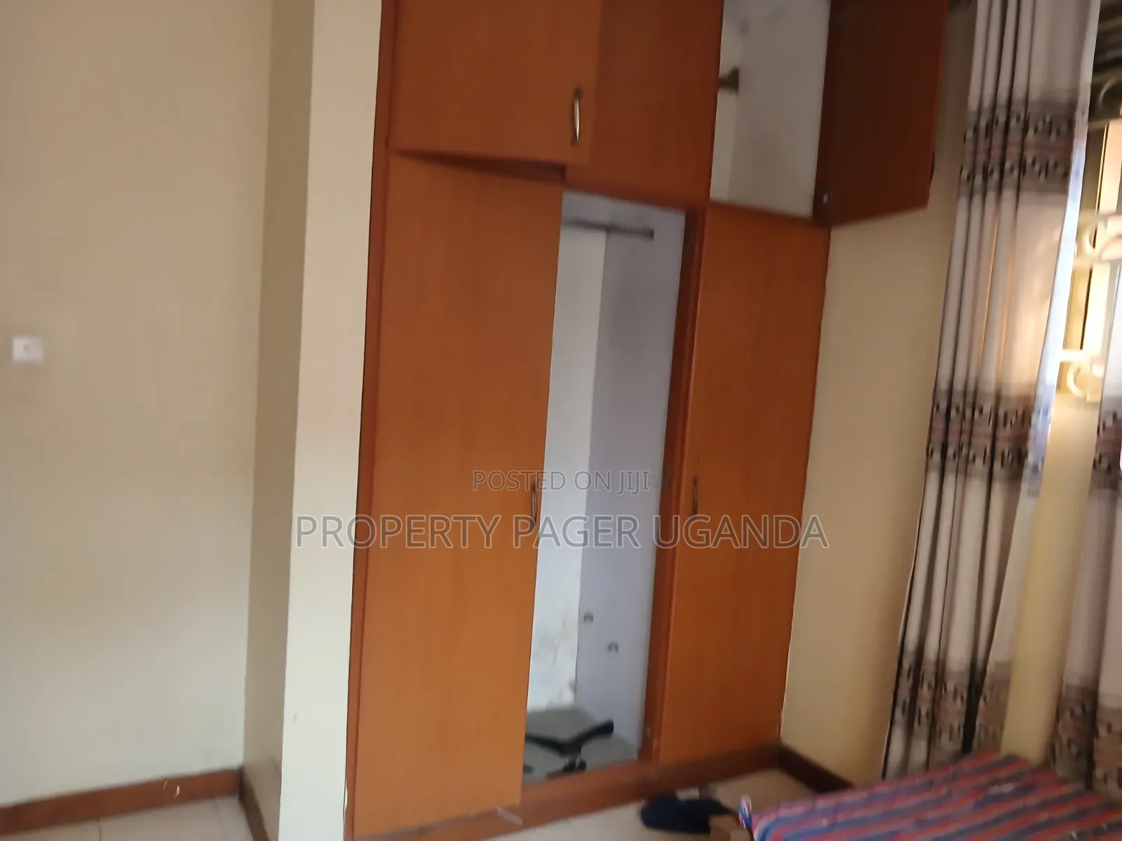 3bdrm Apartment in Kyambogo, Nakawa for rent