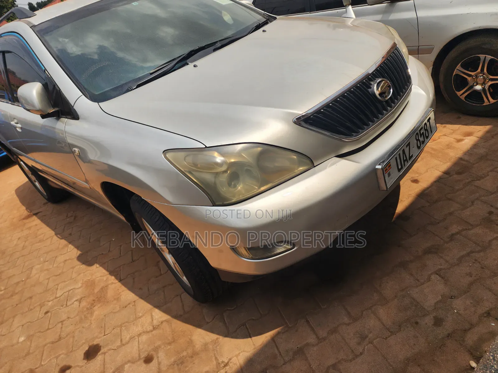 Toyota Harrier 2005 Silver
