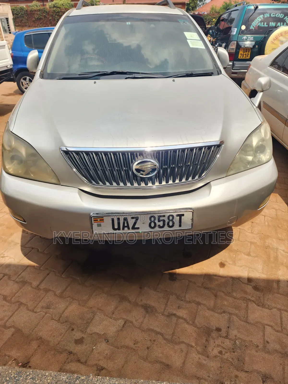 Toyota Harrier 2005 Silver