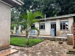 5bdrm Bungalow in Mukono Nsambye for sale