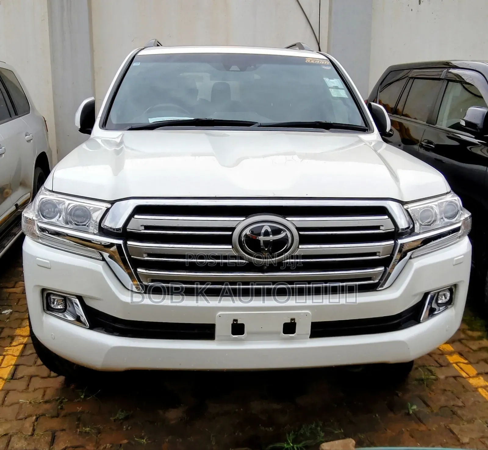 Toyota Land Cruiser 2016 White