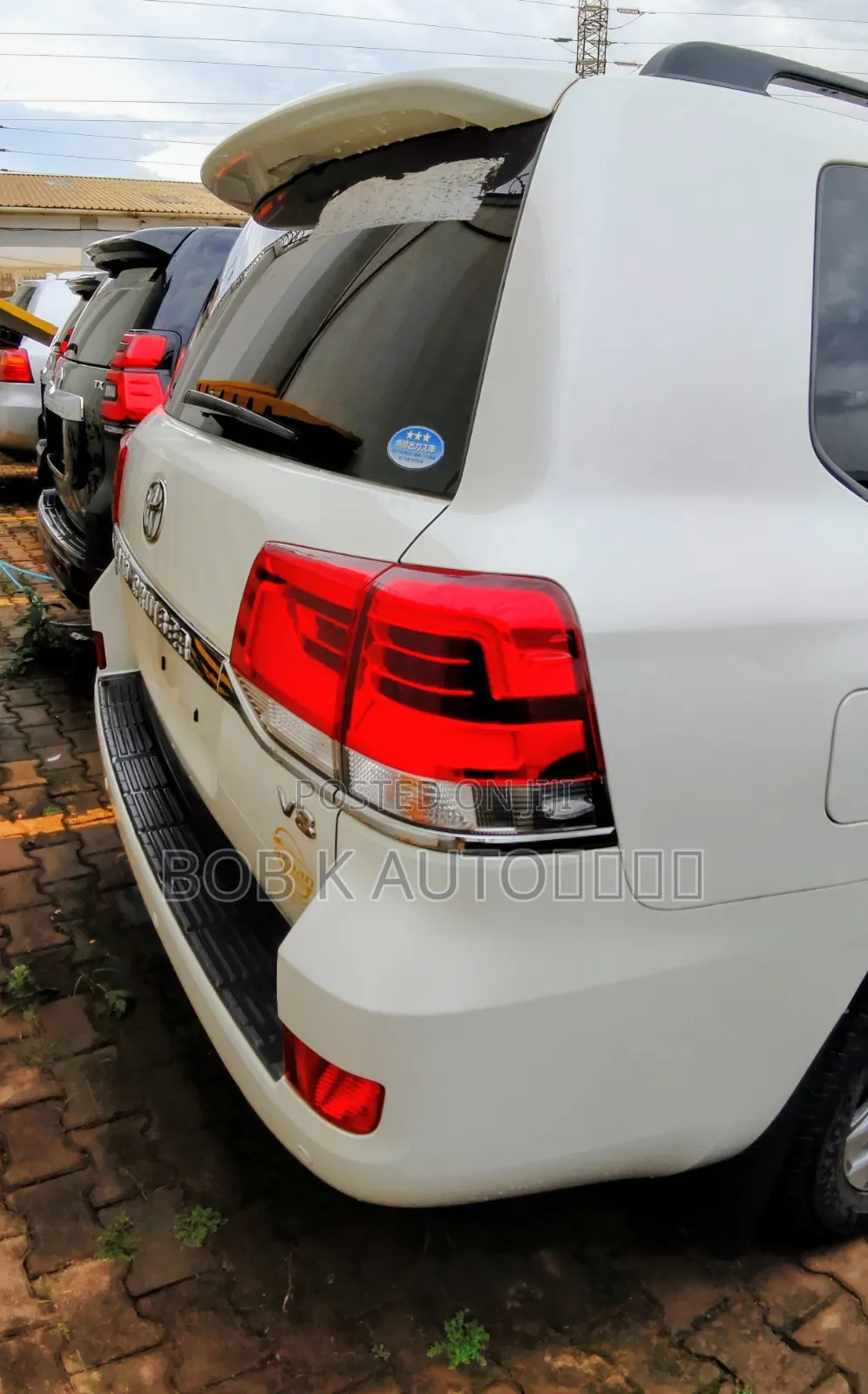 Toyota Land Cruiser 2016 White