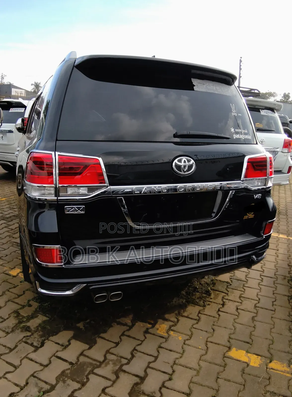 Toyota Land Cruiser 2016 Black
