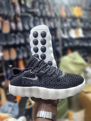 Classic Canvas Nike Mind