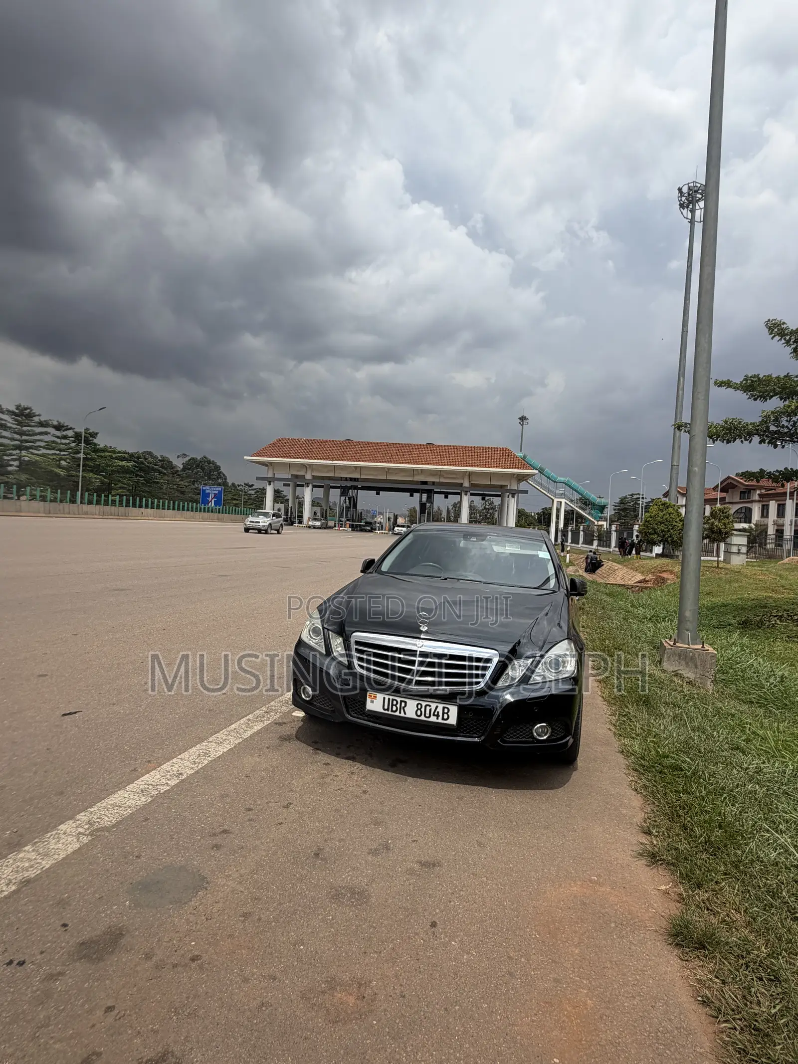 Mercedes-Benz E300 2010 Black
