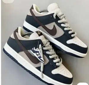 Nike Dunk Low