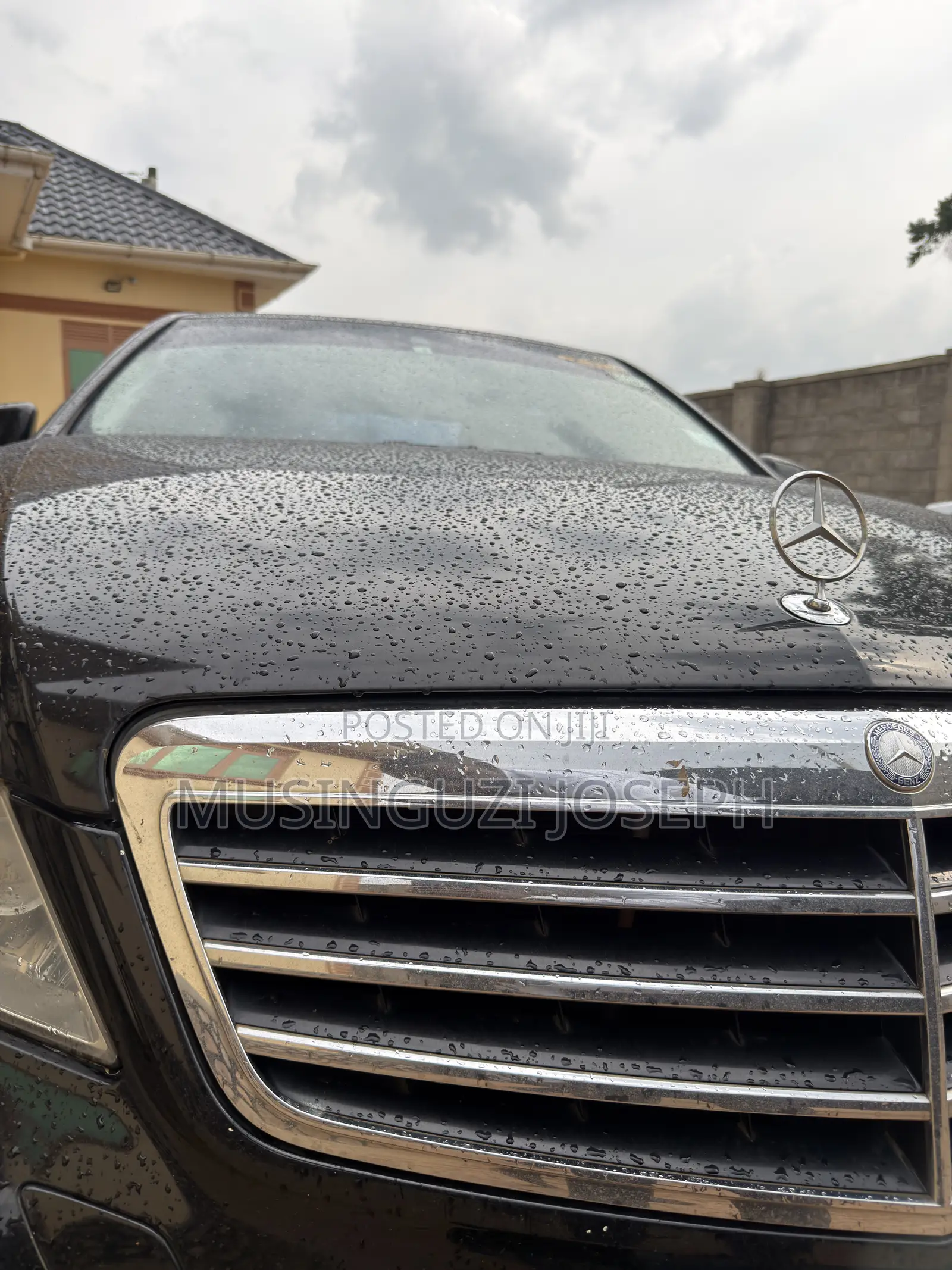 Mercedes-Benz E300 2010 Black