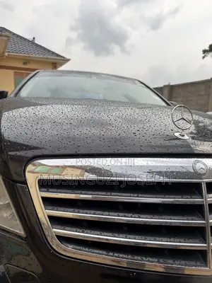 Mercedes-Benz E300 2010 Black