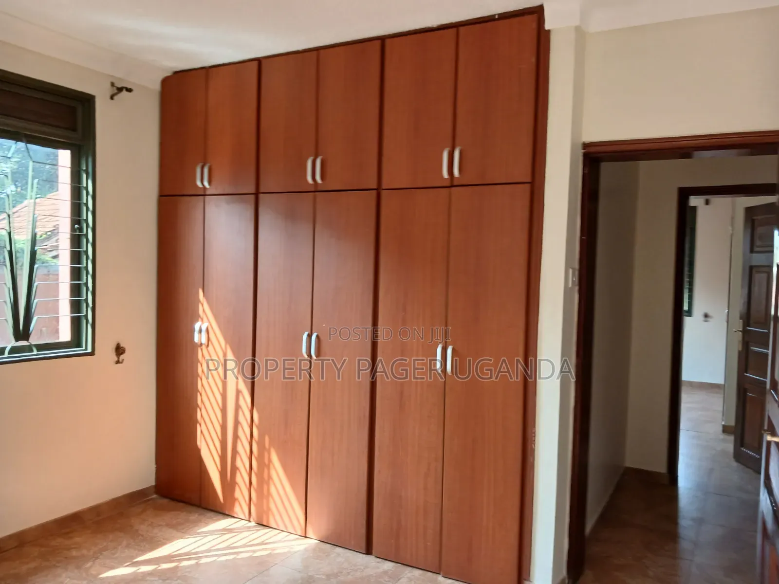 3bdrm Apartment in Kyambogo, Nakawa for rent