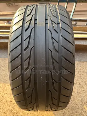 285/35zr22 Farroad Japan Used Tires Good Condition