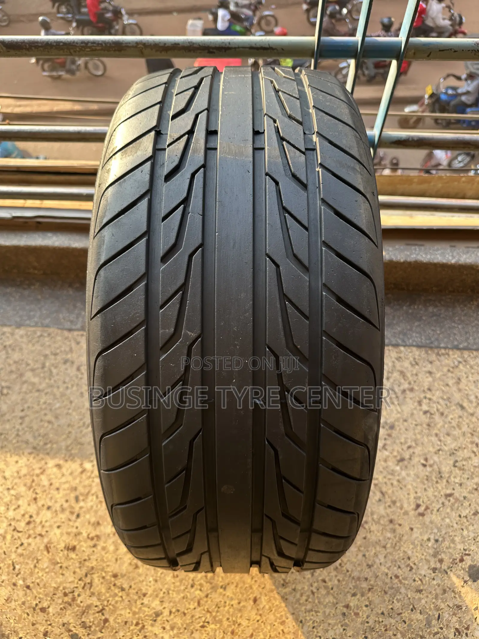 285/35zr22 Farroad Japan Used Tires Good Condition