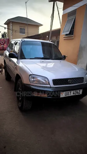 Toyota RAV4 1997 Silver