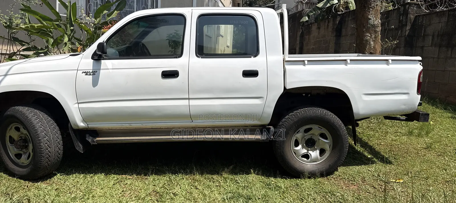 Toyota Hilux 2005 White