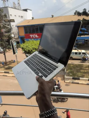 Laptop Apple MacBook Air 2010 4GB Intel Core 2 Duo HDD 320GB