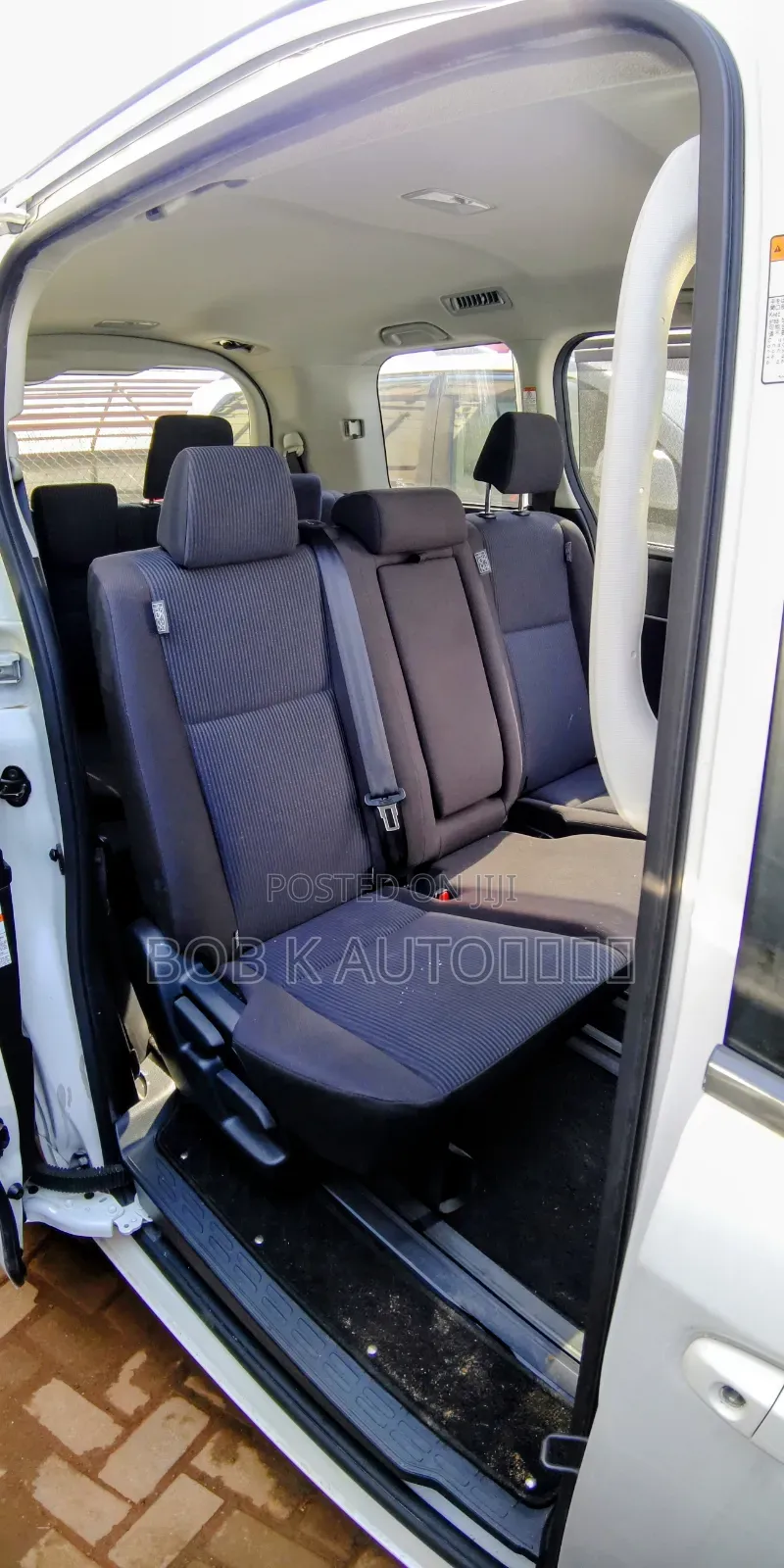 Toyota Noah 2016 White