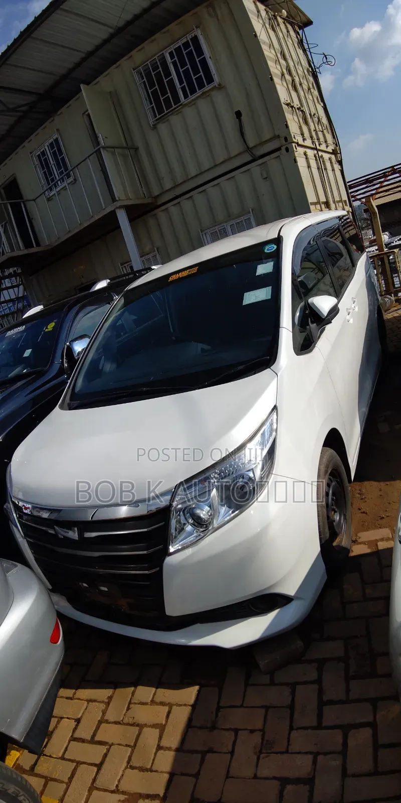 Toyota Noah 2016 White